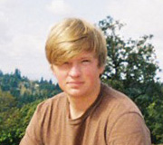 Alex V.